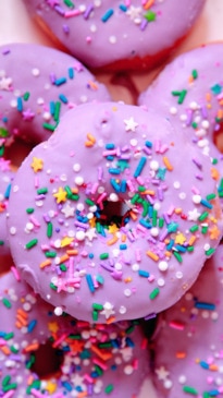 Here’s 5 Ways To Beat Your Sugar Cravings, For Good